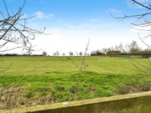 Point Clear Road - click for photo gallery